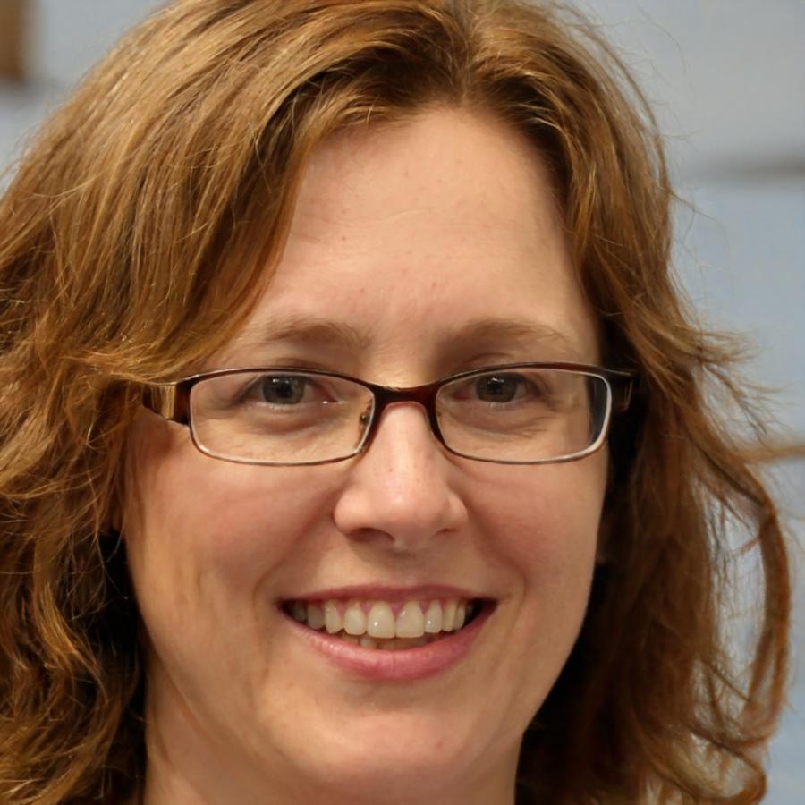 Finanzexpertin präsentiert Auszeichnungen